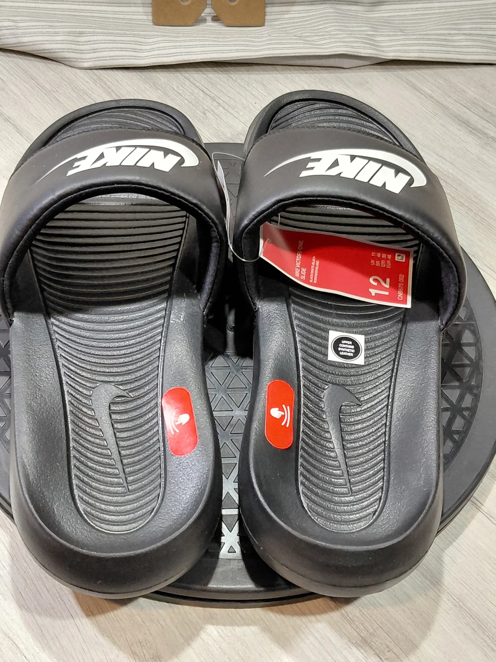 NWT Nike Men’s Victory One Black White Slide Sandals SIZE M12